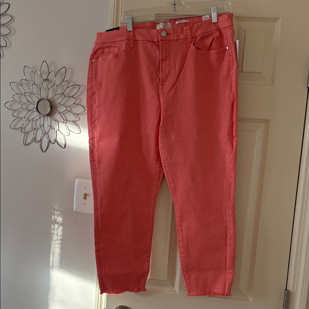 Jen 7  Coral Cropped Jeans for Women, NWT, size 16